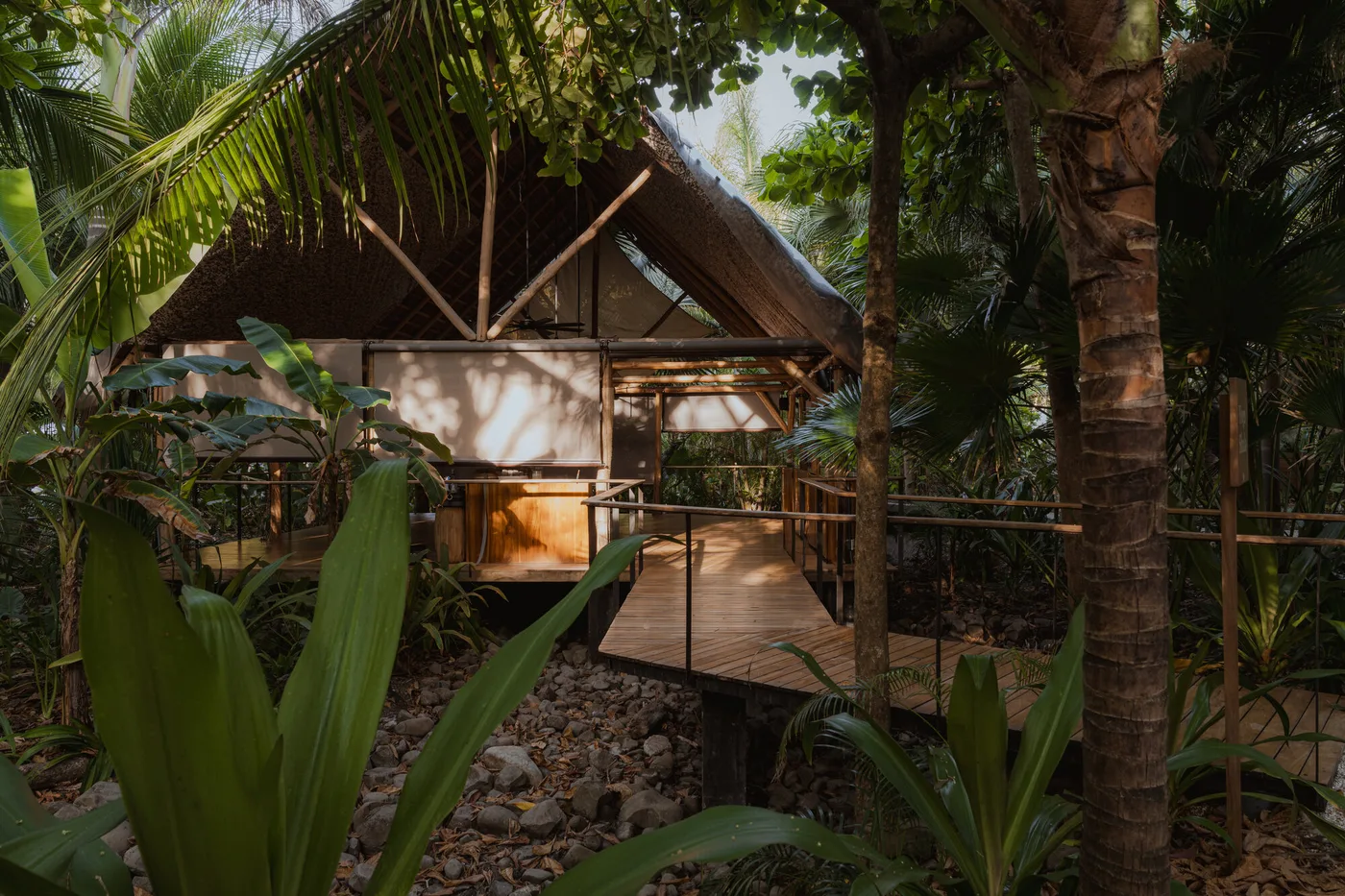 Hotel Nantipa, a project by Garnier Arquitectos